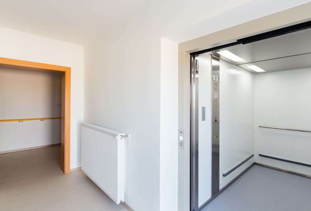 Lift accesibil — Maria Theresia